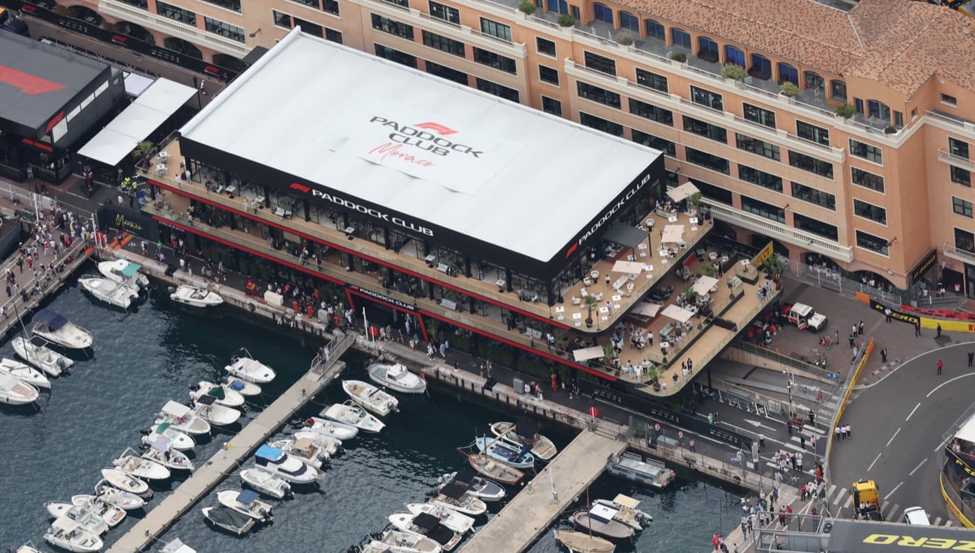 Paddock-Club-Eventhalle am Hafen von Monaco